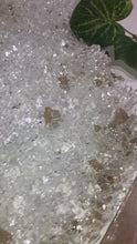 Laden und Abspielen von Videos im Galerie-Viewer, Crystal Glass Glitter Shards