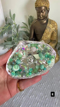 Laden und Abspielen von Videos im Galerie-Viewer, Crystal Shells - Sea Glass Collection
